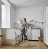 Półka dziecięca z drążkiem do szafy w skandynawskim designie Sacha sosna